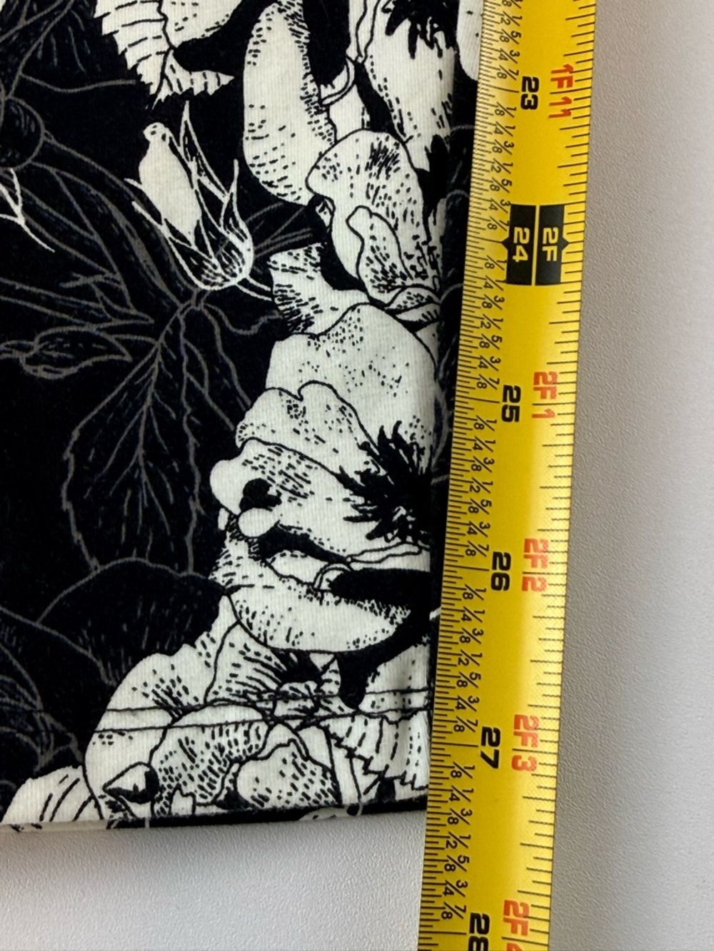 Soft Surroundings Black White Floral Leggings Womens Medium Stretch pant Size M - Picture 7 of 7
